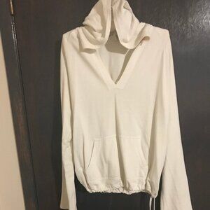 Old Navy Ladies White Hooded Sweatshirt Size Medium $5.00 AS AN ADD ON